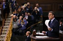 El líder de la oposición conservadora española, Alberto Núñez Feijoo, habla durante el debate de investidura en el Congreso en Madrid, España, el 15 de noviembre de 2023.