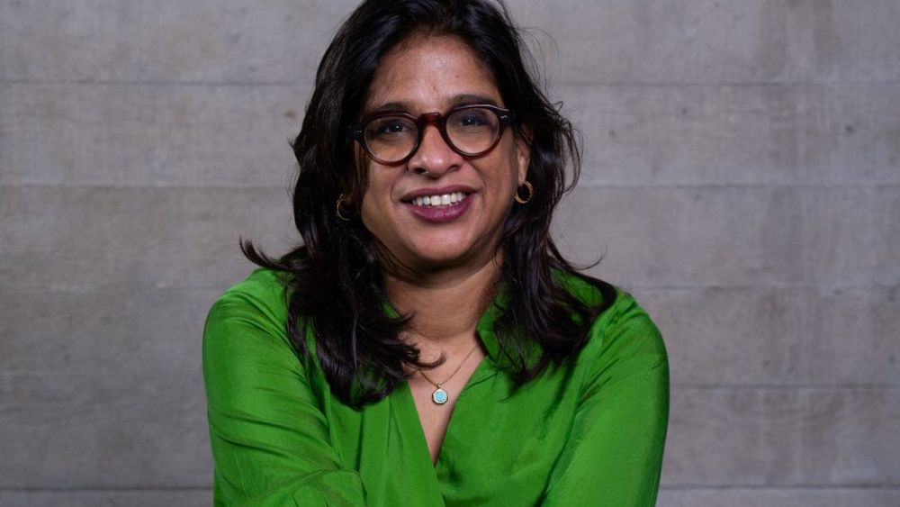 Indhu Rubasingham ще замени настоящия артистичен директор на Британския национален