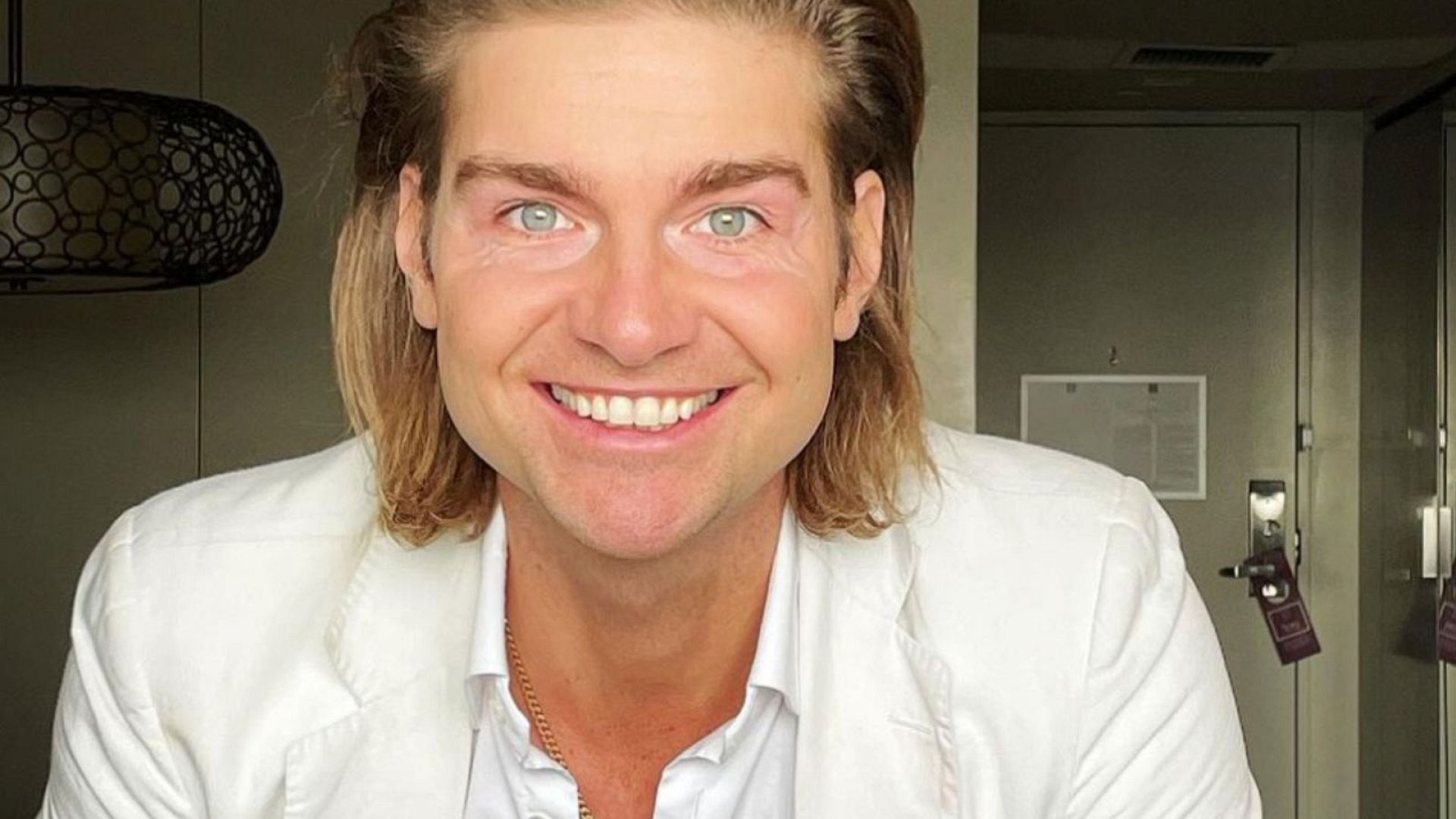 Smells like trouble Why perfume influencer Jeremy Fragrance has created a stink with German