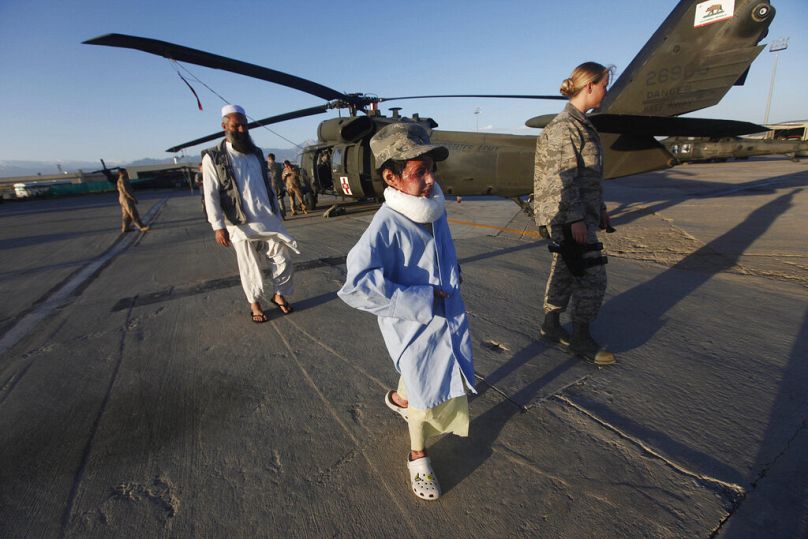 Megégett afgán kislány, 2009