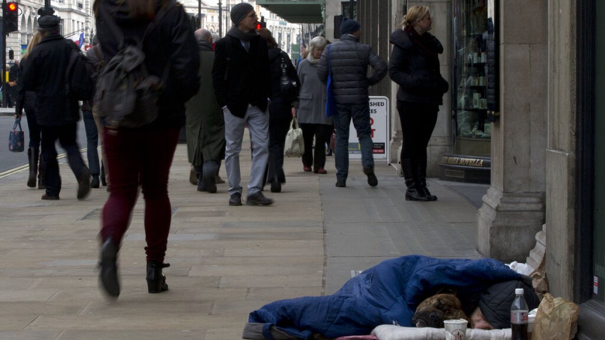 Shelter derneğinin analizine göre Londra'da her 53 kişiden biri evsiz durumda