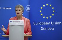 La commissaire européenne Aux affaires intérieures, Ylva Johansson, s'adresse aux médias au sujet de l'engagement de l'UE en matière de réinstallation des migrants