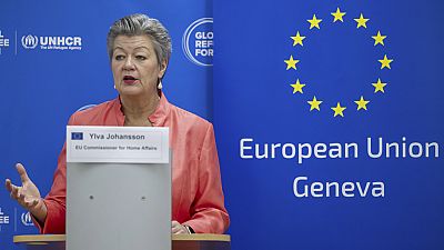 La commissaire européenne Aux affaires intérieures, Ylva Johansson, s'adresse aux médias au sujet de l'engagement de l'UE en matière de réinstallation des migrants