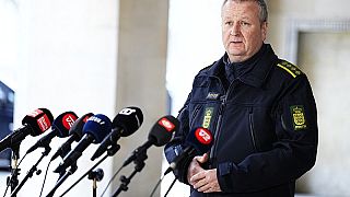 Peter Dahl, inspector de policía superior y jefe de los servicios de emergencia de la policía de Copenhague, asiste a una rueda de prensa el 14 de diciembre de 2023.