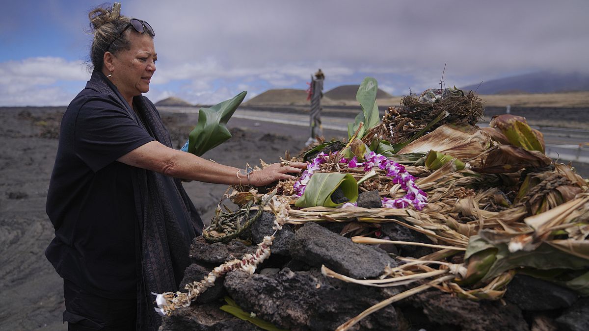 Най-високият връх на Хаваите е хванат в духовно дърпане на въже между астрономи и местни хавайци