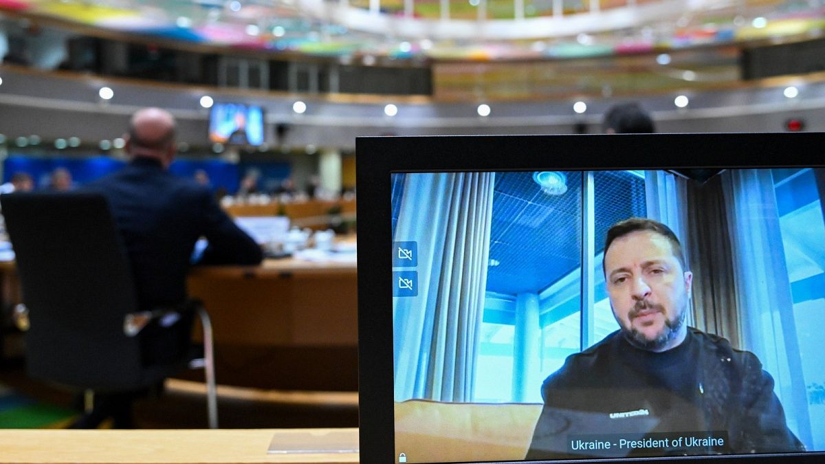 Intervention vidéo du président ukrainien, Volodymyr Zelensky, lors du sommet européen à Bruxelles