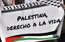 لافتة لمناصرة فلسطين في الإكوادور