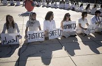 Nők tüntettek a békéért Tel-Avivban