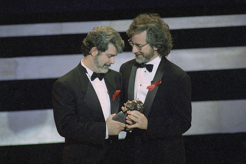Spielberg, right, presents George Lucas the Irving Thalberg award, March 30, 1992.