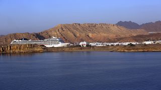 سفينة راسية في شرم الشيخ جنوب سيناء 
