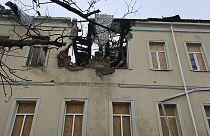 مبنى المدرسة المتضرر جراء القصف الروسي في منطقة خيرسون بأوكرانيا، الثلاثاء 12 ديسمبر 2023