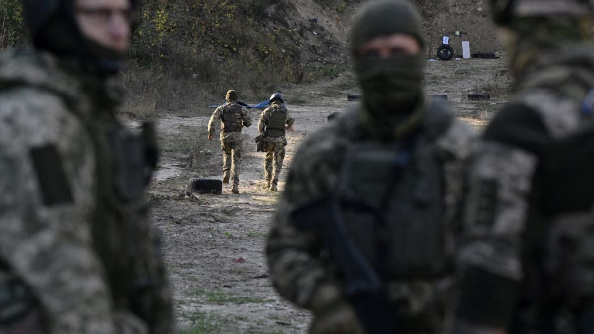 O recém-formado Batalhão da Sibéria da Legião Internacional das Forças Armadas Ucranianas é constituído por russos que vieram lutar contra os seus concidadãos.