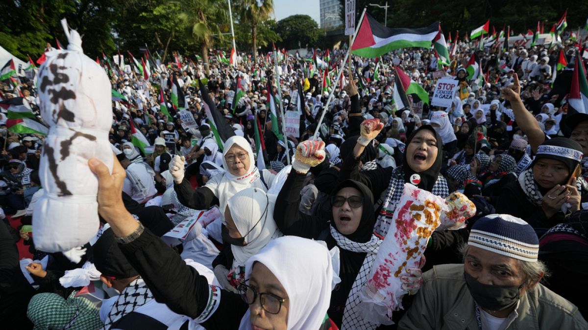 المظاهرات في إندونيسيا
