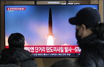 Imagen del lanzamiento de un misil difundida por televisión