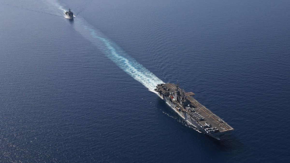 Amerikai hadihajók a Vörös-tengeren 2023 decemberében