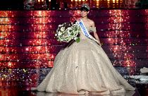 Ева Жиль, победительница конкурса "Мисс Франция 2024", стала первой участницей с короткими волосами за всю 100-летнюю историю конкурса.