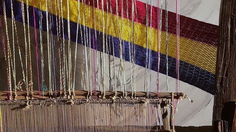 Alte Traditionen wie Teppichknüpfkunst und Weberei werden gepflegt und geehrt in Hîrtop.
