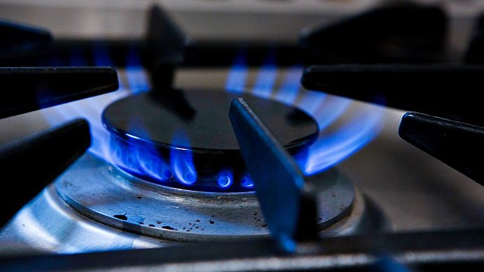 EU energy ministers agree to extend price cap on gas until January 2025 thumbnail
