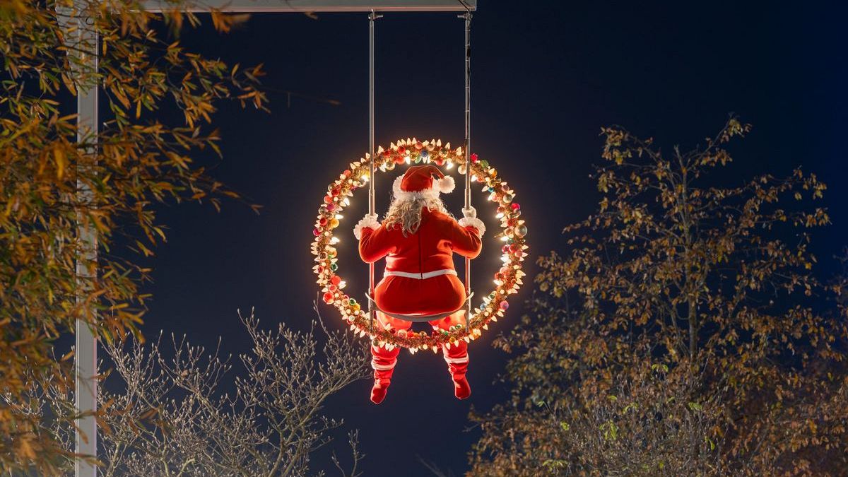 Кой уби Дядо Коледа? Обяснение на мистерията зад спора за декорациите в Нант