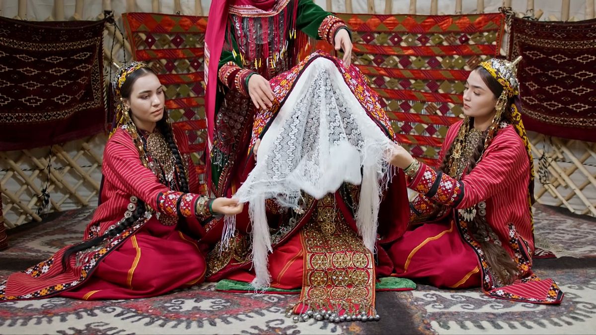Traditions and celebrations in Turkmenistan
