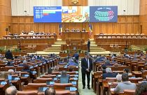 Die Abstimmung im rumänischen Parlament fiel deutlich aus; Dennoch ist die Unzufriedenheit groß.