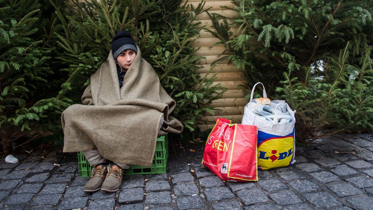یک فرد بی‌خانمان در آلمان