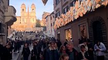 Italianos e turistas encheram as ruas de Roma