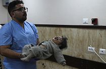 Sebesült csecsemő Gázában