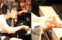 بيانو يعمل بالذكاء الاصطناعي يساعد 3 يابانيات من ذوات الاحتياجات الخاصة على عزف مقطوعة لبيتهوفن