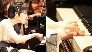 بيانو يعمل بالذكاء الاصطناعي يساعد 3 يابانيات من ذوات الاحتياجات الخاصة على عزف مقطوعة لبيتهوفن