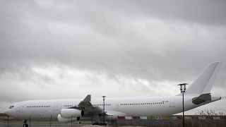 طائرة تقل حوالي 300 مواطن هندي في مطار فاتري شرق فرنسا، السبت 23 ديسمبر 2023 في فاتري.