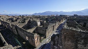 Раскопки города Помпеи в Италии
