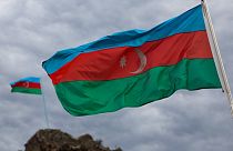 Azerbaycan iki Fransız diplomatın sınır dışı edildiğini duyurdu