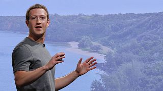 Mark Zuckerberg, a háttérben hatszáz hektáros kauai birtokának egyik partszakasza