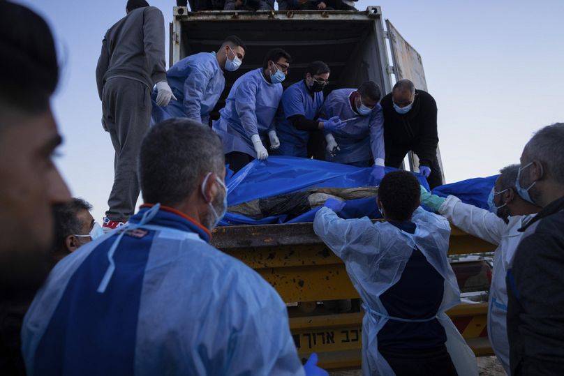 Το Ισραήλ επέστρεψε σορούς παλαιστινίων που έχασαν την ζωή τους από τις εχθροπραξίες