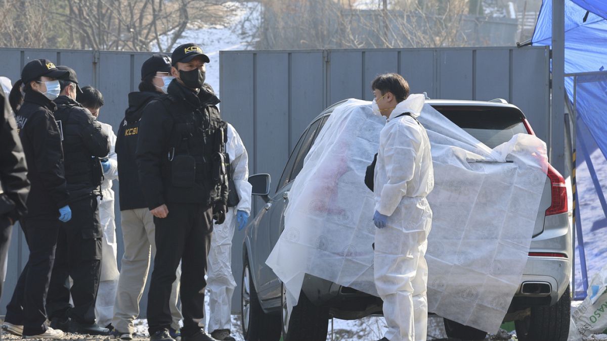 Autoridades encontraram Lee Sun-kyun sem vida dentro de um carro
