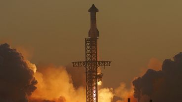 Ο μεγάλος πύραυλος Starship της SpaceX εκτοξεύεται για δοκιμαστική πτήση από τη βάση Starbase στην Boca Chica του Τέξας, το Σάββατο 18 Νοεμβρίου 2023\. (AP Photo/Eric Gay)