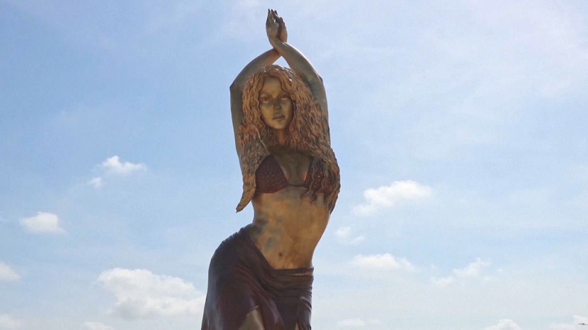 Shakira-Denkmal an der Promenade am Fluss Magdalena in Barranquilla