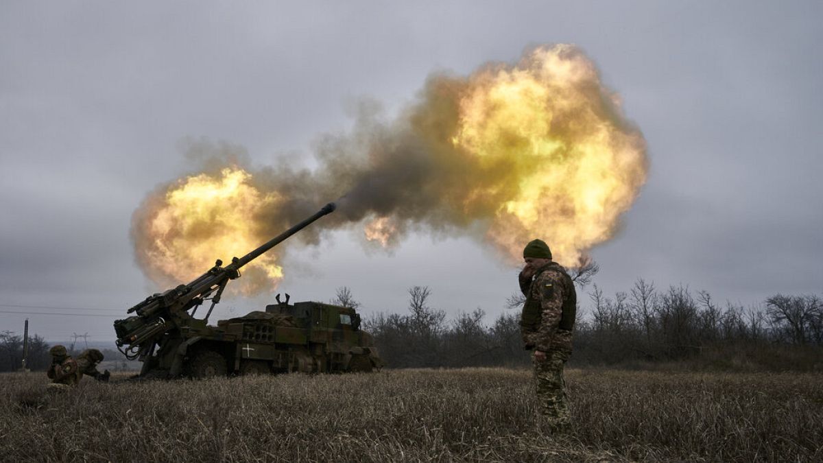 САЩ изпращат последната военна помощ на Украйна за сега