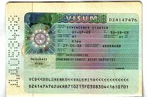 صورة التقطت في 22 أبريل 2005 لتأشيرة شنغن الممنوحة لامرأة أوكرانية من قبل السفارة الألمانية في كييف في مايو 2003.