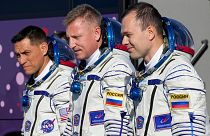  رائد فضاء ناسا فرانك روبيو، ورواد فضاء روسكوزموس سيرجي بروكوبييف وديمتري بيتلين، أفراد طاقم محطة الفضاء الدولية (ISS)، بايكونور كازاخستان، 21 سبتمبر 2022.