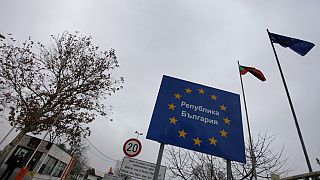 Болгария и Румыния договорились с ЕС о применении шенгенского законодательства на воздушных и морских границах.