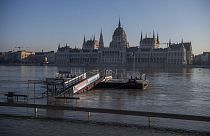 Río Danubio a su paso por Budapest el jueves 28 de diciembre