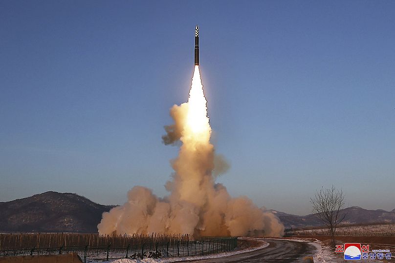 آزمایش موشک قاره‌پیما توسط کره شمالی در ماه دسامبر