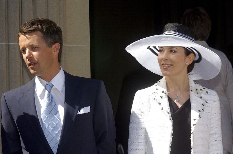 Kronprinz Frederik von Dänemark und Prinzessin Mary im März 2005, während ihres Besuchs des australischen Kriegsdenkmals in Canberra.