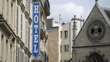 Fotografía de archivo de un hotel en París en julio de 2023