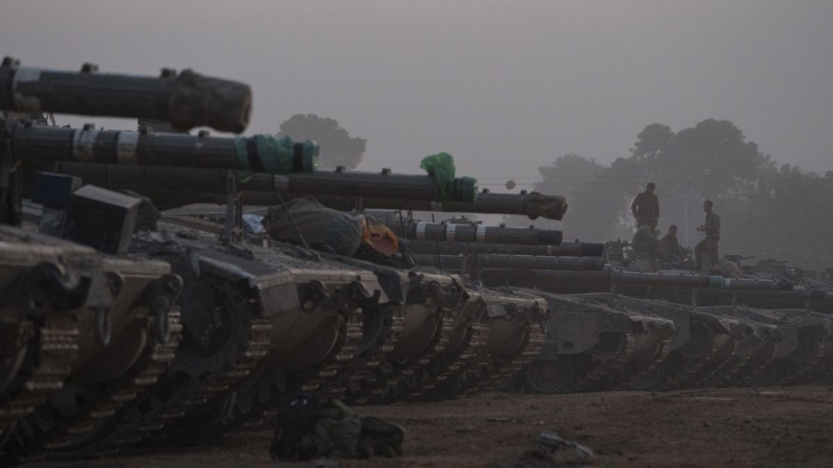 Gazze sınırındaki İsrail tankları