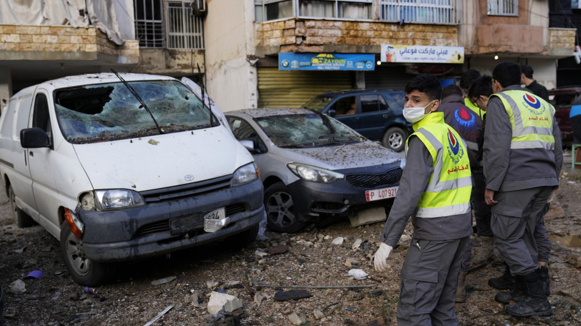 اغتيال صالح العاروري في ضاحية بيروت الجنوبية كيف علّق أهالي المنطقة على العملية؟ Euronews 9942