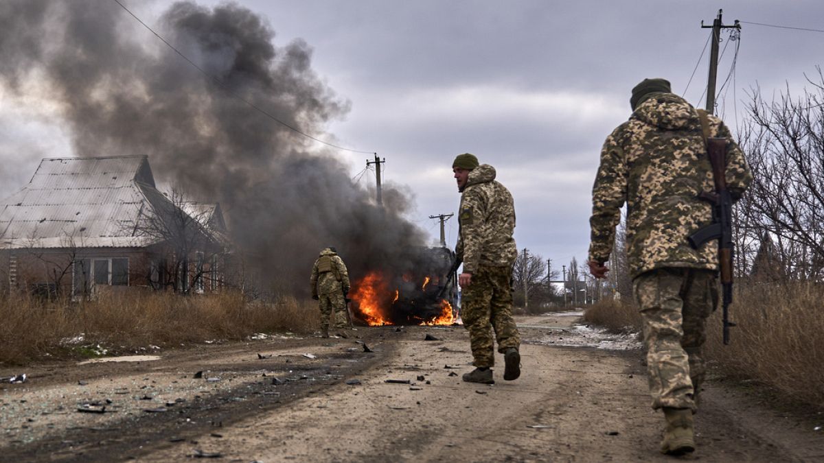 Rusya'ya karşı savaşan Ukrayna askerleri (arşiv)