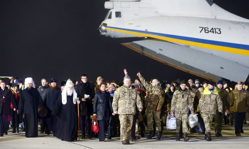 Ουκρανοί στρατιώτες επιστρέφουν στην πατρίδα τους